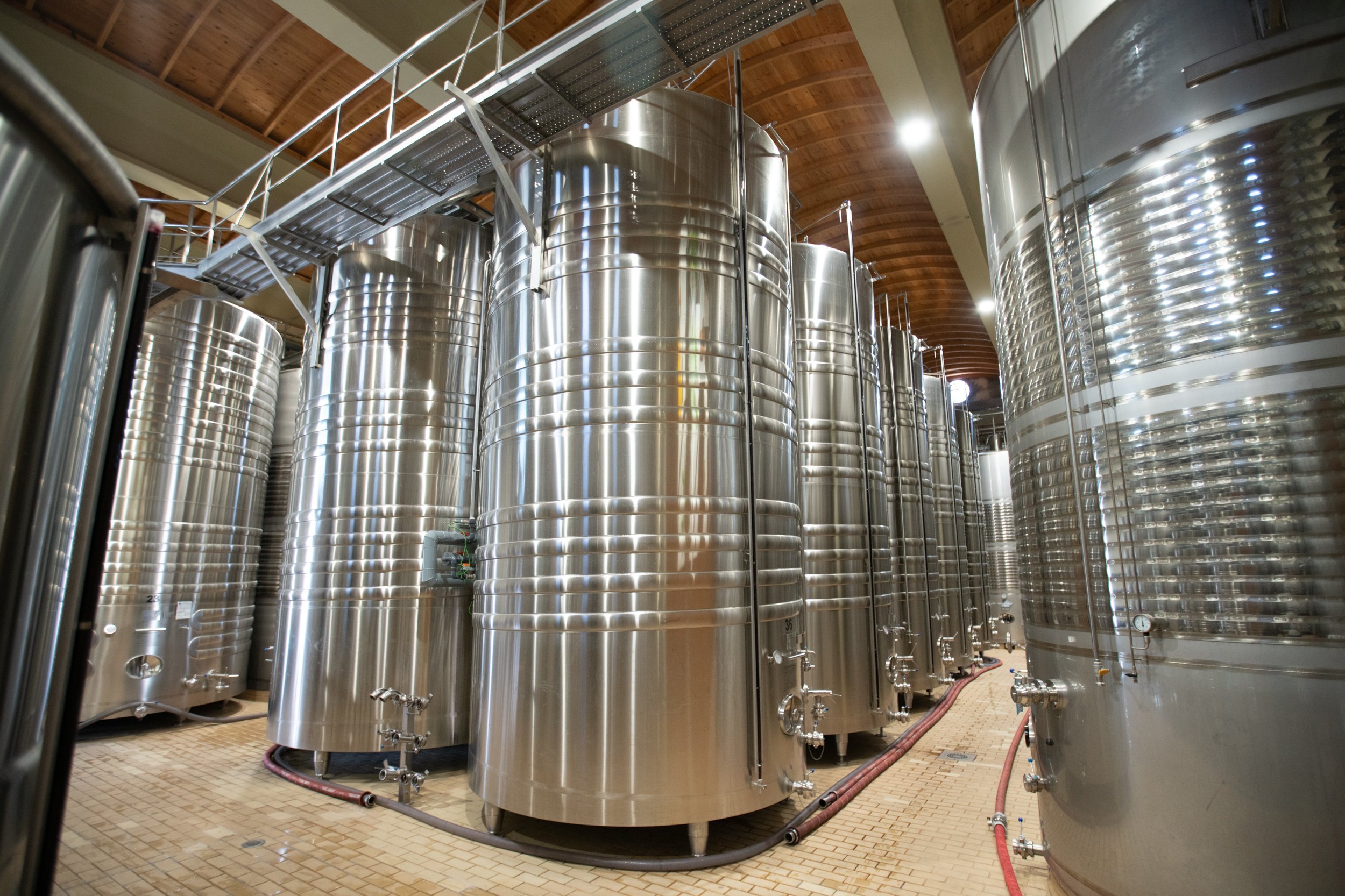 Parcitank : fabricant de réservoirs et de silos industriels sur mesure